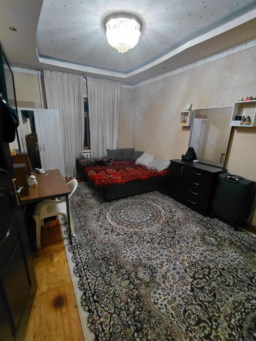 Продается квартира 1/4/5 ТТЗ Ахмад Югнаки 1 комнатная 4 этаж