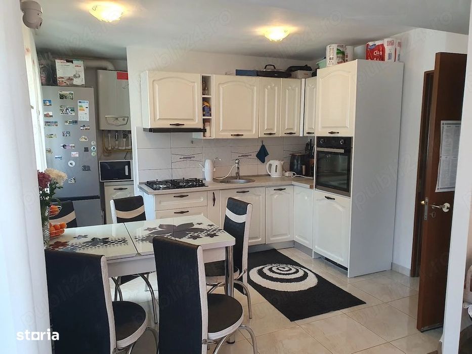 Vanzare Apartament 4 camere