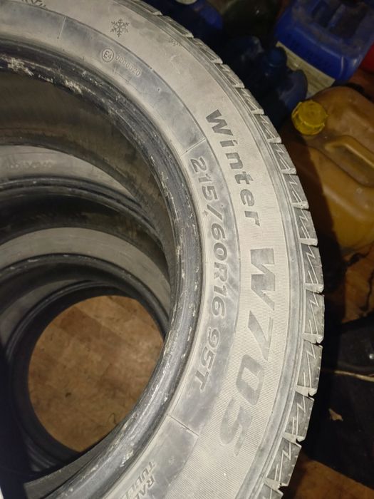 Зимняя резина 215/60/16