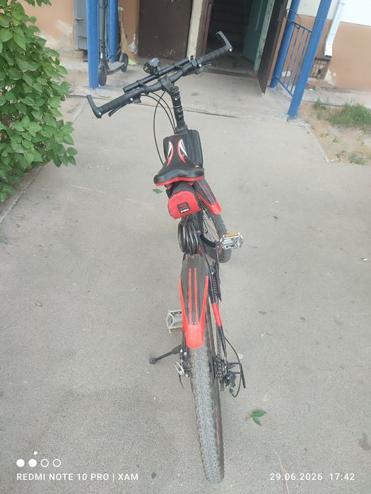 Продам велосипед размер колес 26.