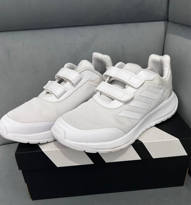 Спортни обувки Adidas