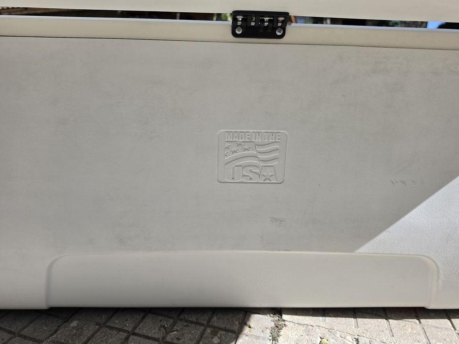 Хладилна Чанта IGLOO Maxcold Premium 156 l