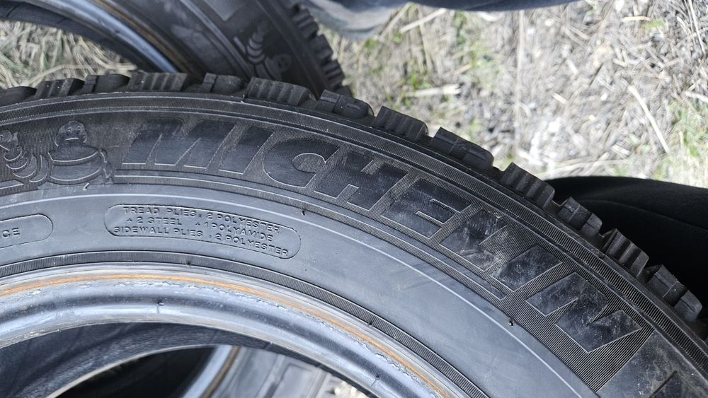 2бр гуми 215 65 16С дот 21 мишелин michelin