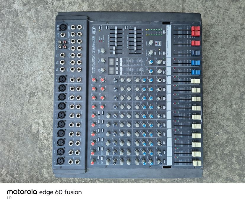 Vând Dynacord Powermate 1000-1