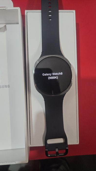 Samsung Watch 8-Чисто нов!!!
