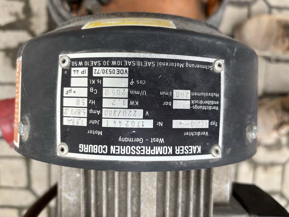 Compresor profesional 50 l pretabil vulcanizare