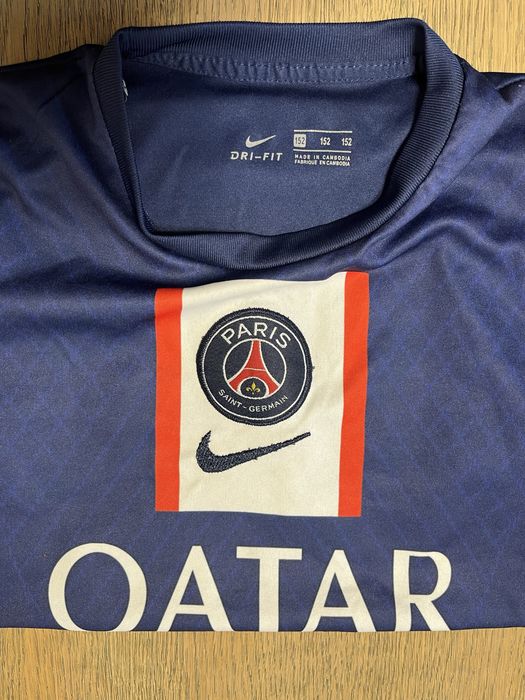 Футболен екип ПСЖ - Меси