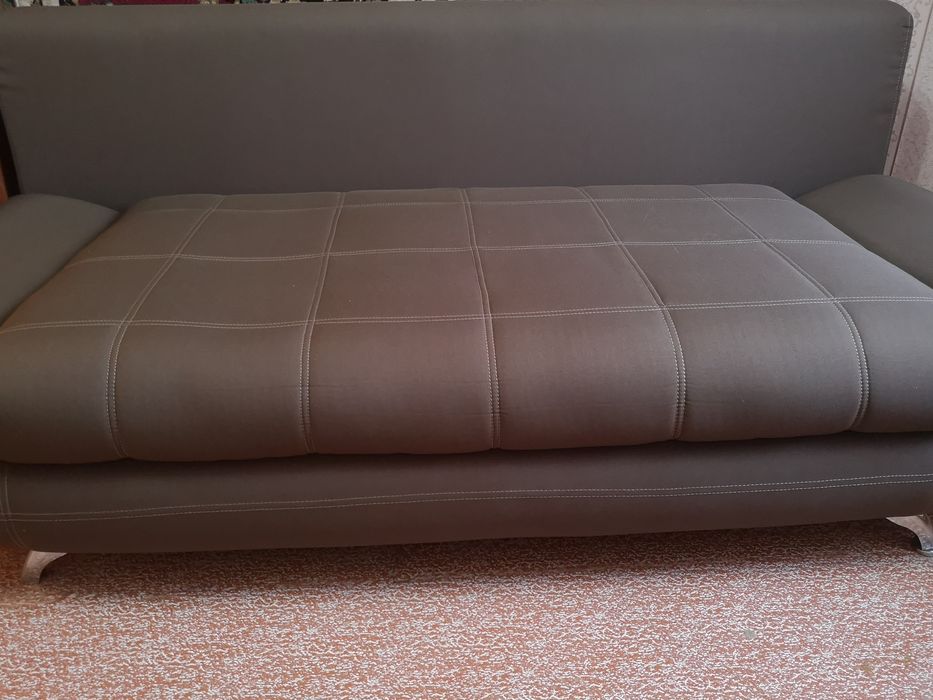 Диван срочно продам за 70000