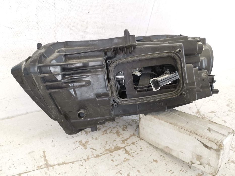 Фар Дясно Пълен Лед Мерцедес-Бенц А-Клас / Mercedes-Benz A-Class W177/