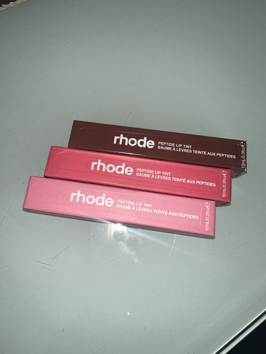 Гланцове Rhode Peptide lip tint
