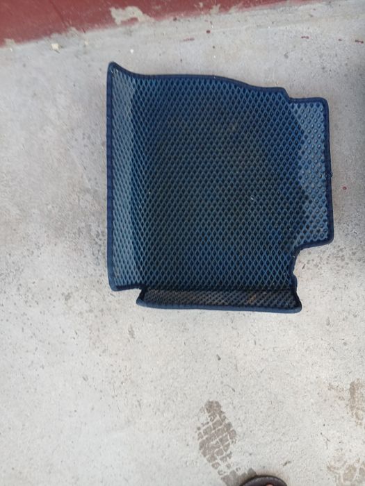 Полики для авто новое