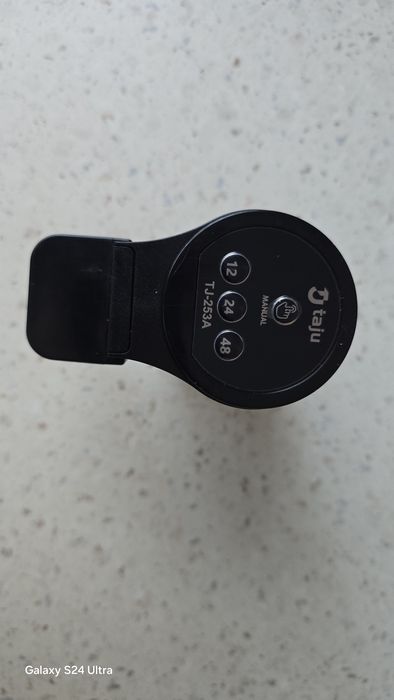 Автоматична хранилка за риби