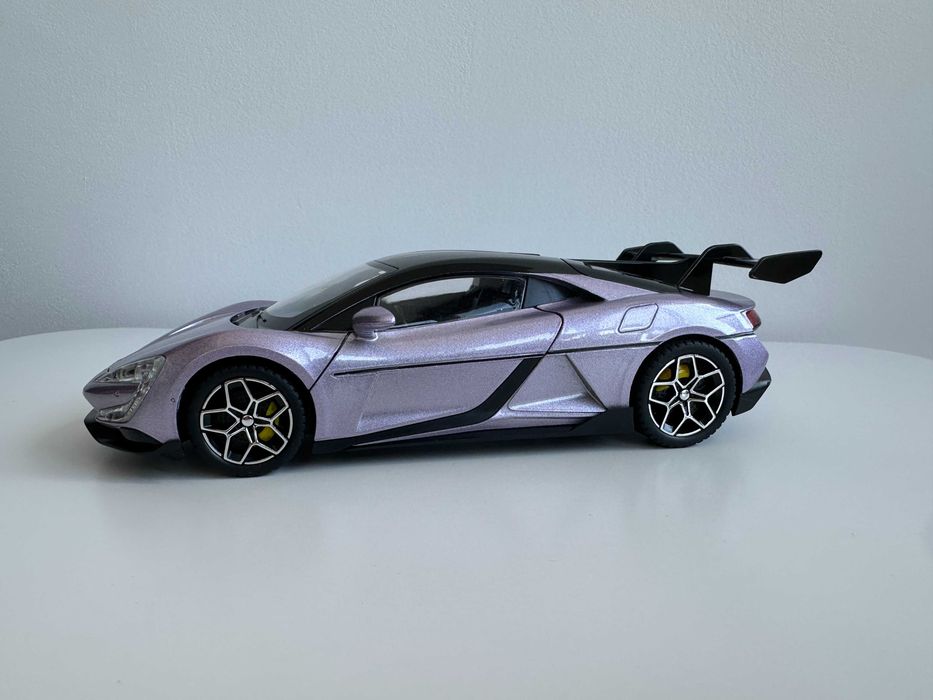 Macheta auto BYD Yangwang U9 1/24