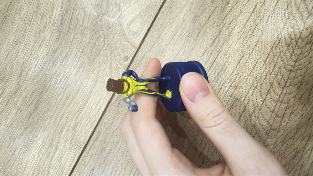 Игруки на крышки от Pepsi