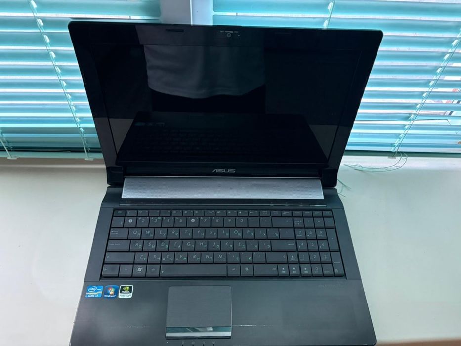 НоутAsusигравой!