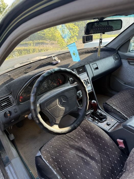 Продам мерседес С200