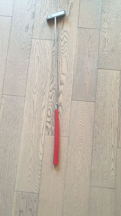 Продавам голф стик (пътър / putter) Odyssey WHITE HOT