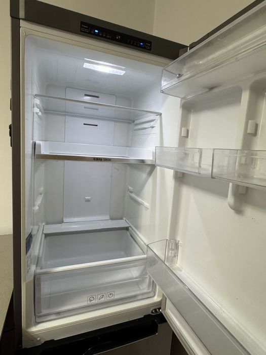 Продается холодильник Самсунг