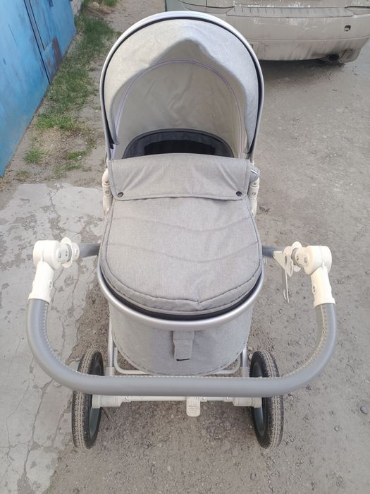 Детская коляска прогулочная
