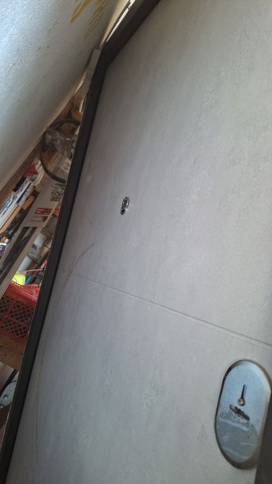 Темир есик сатылады