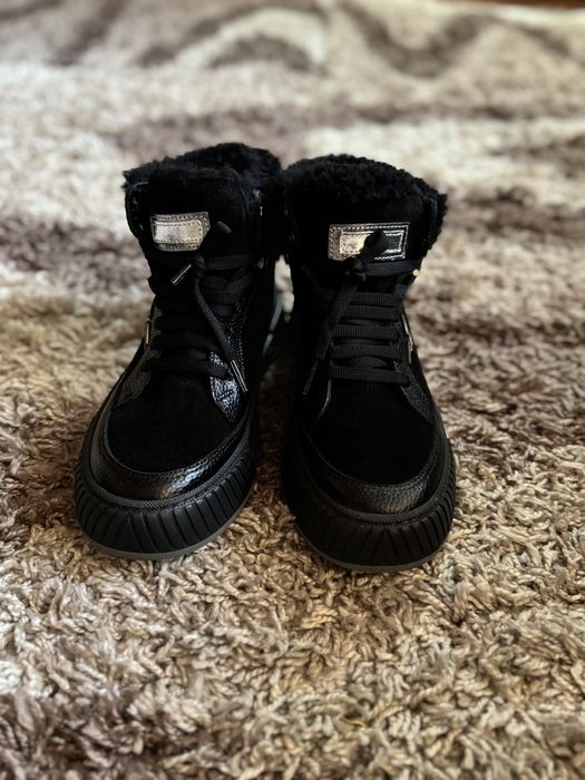 Продам новые ботиночки