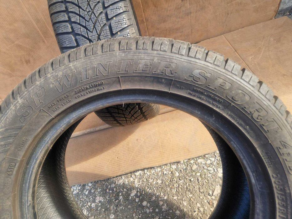 2 Dunlop R16 205/55
Зимни гуми 
DOT4519