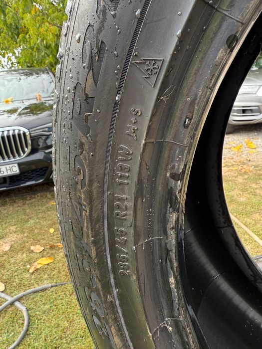 Комплект зимни гуми Pirelli Scorpion 285/45/21