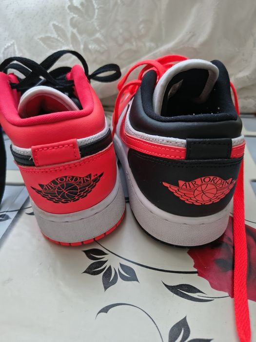 Nike Air Jordan  1 Low  SE