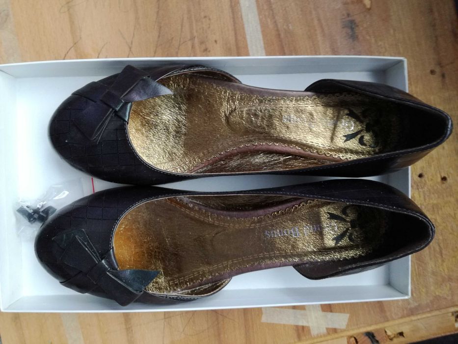 Дамски обувки с малко токче