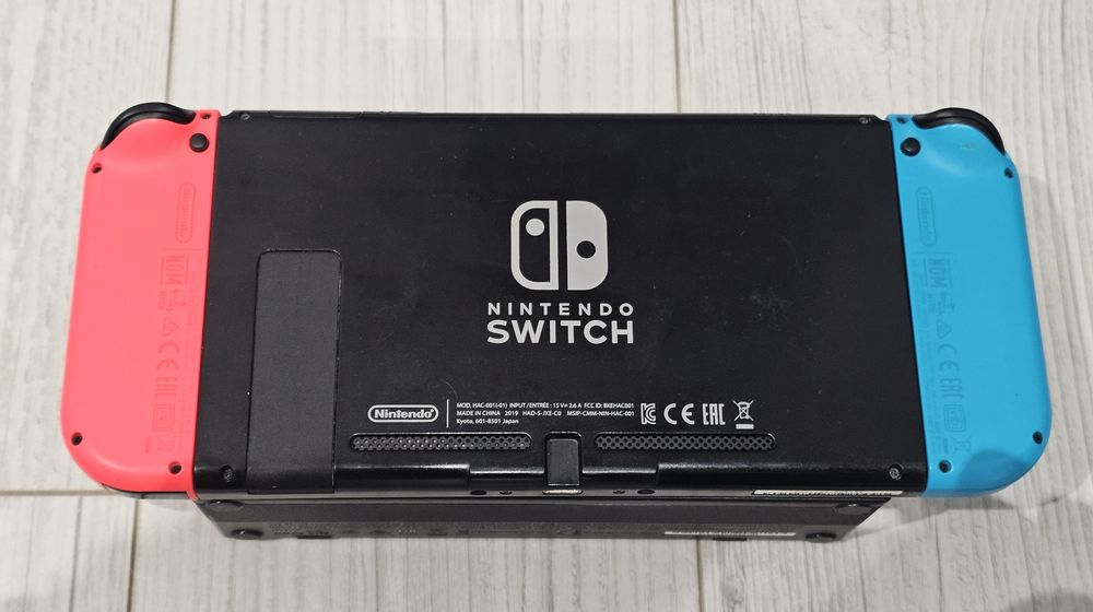 Vand consola nintendo switch