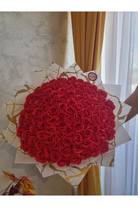 Buchete de trandafiri din satin și săpun