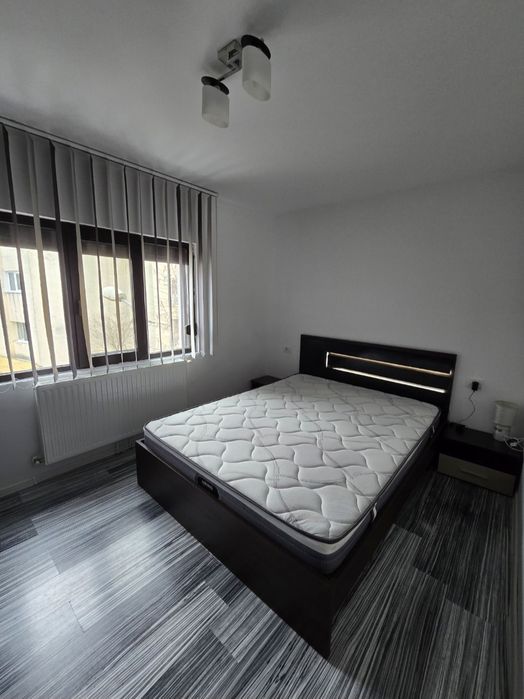 Vând Apartament 2 camere/Et 2/Unirii Sud (Pedagogic si Scoala 15)
