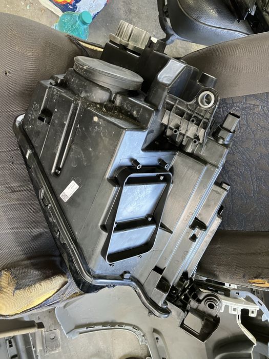 Ляв фар за Skoda Karoq Шкода Карок 2021г-