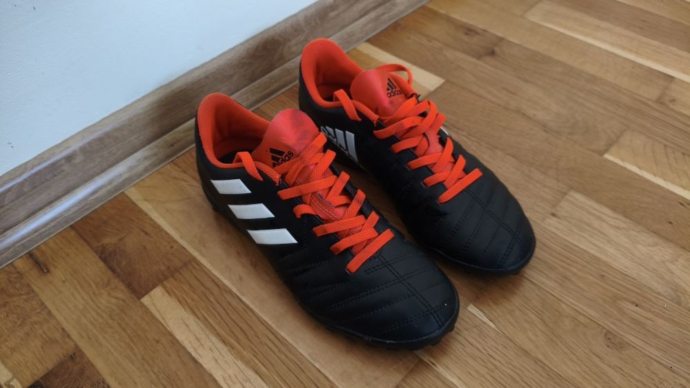 Обувки за момче adidas, nike, bench