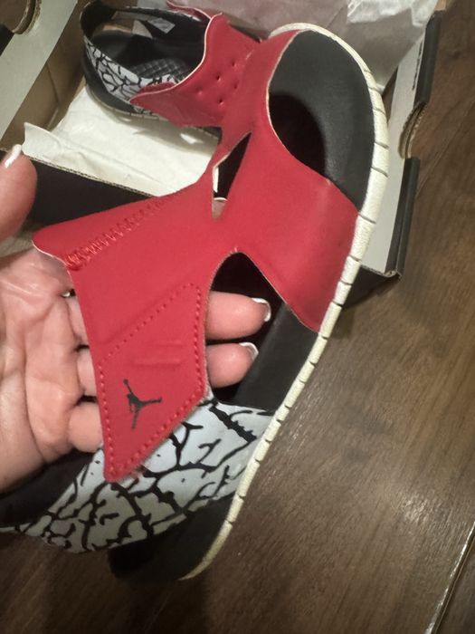 Сандали Jordan