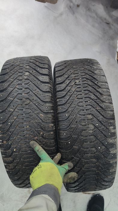 Две шины гудьер зима