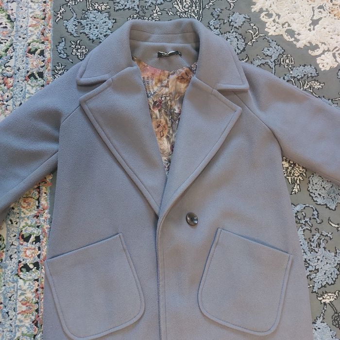 Продам куртки пальто пиджаки платья