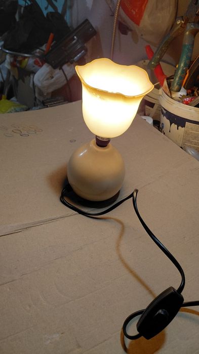 Нощна  лампа  лале.