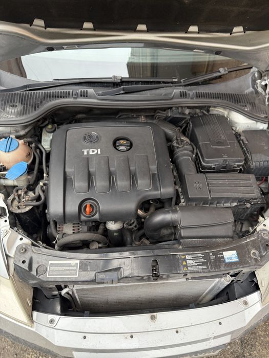 Skoda Octavia  2.0 140коня