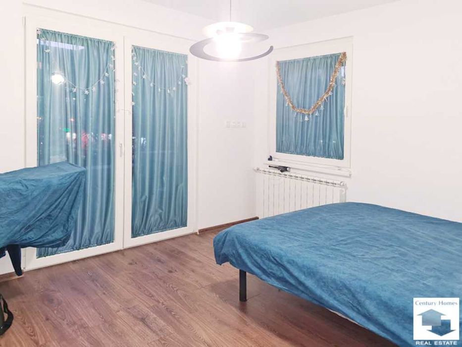 105578 Двуетажна къща, след основен ремонт, център  Велико Търново