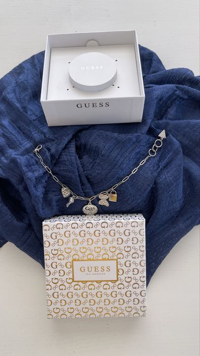 Дамска гривна Guess