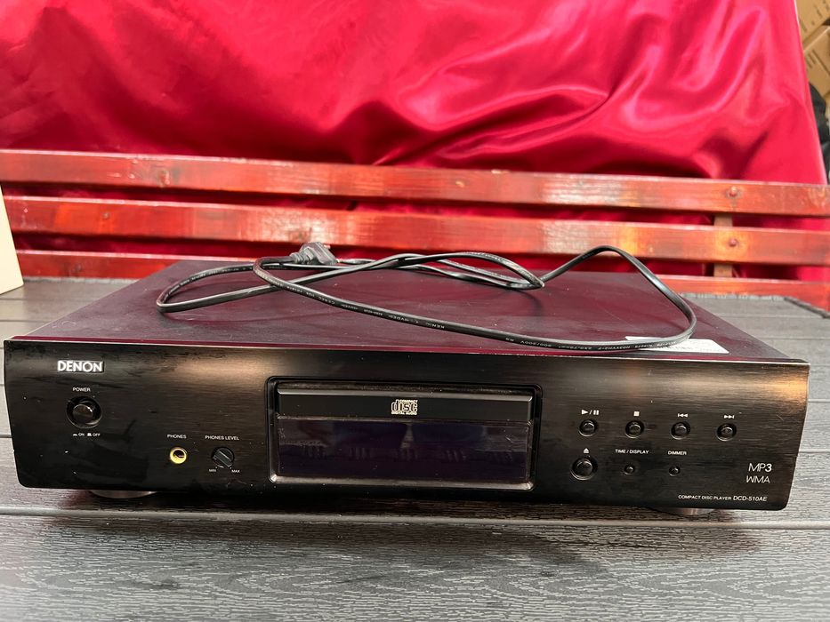 УСИЛВАТЕЛ TEAC A-X400

(Цената е за брой)