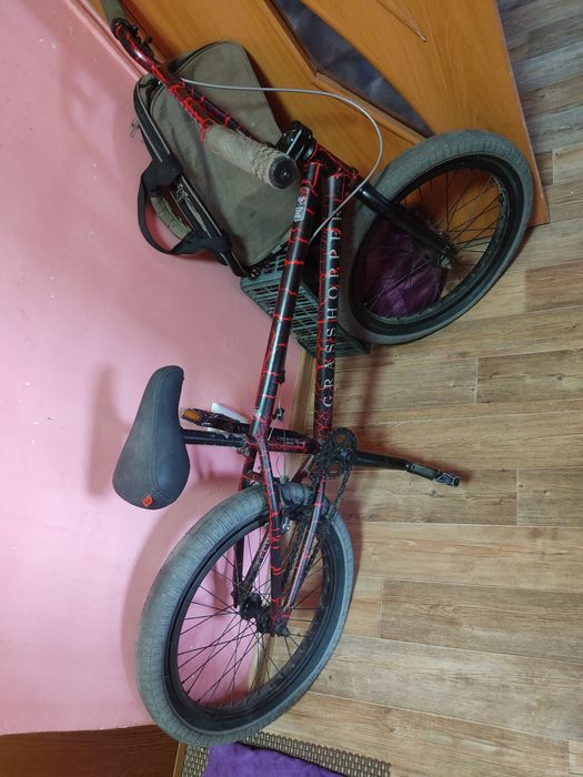 Велосипед BMX (беймакс)