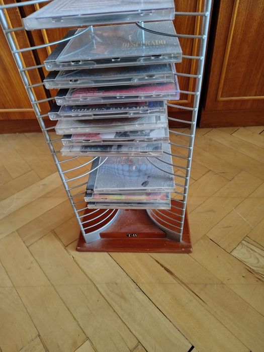 Стойка за компакт дискове cd