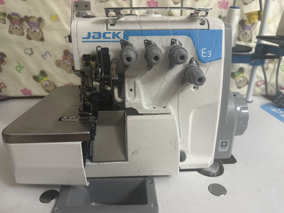 Оверлок,вышивалный