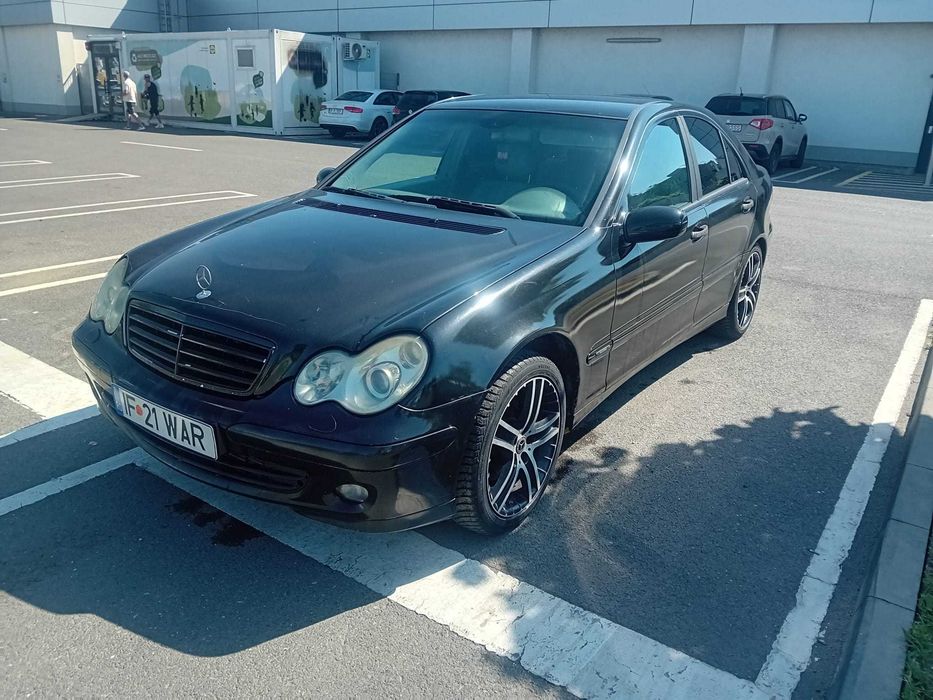 MERCEDES-BENZ C-Class 2004 — imagine 2