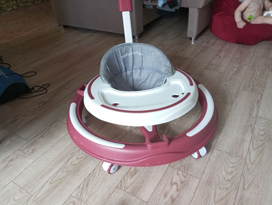 Продам ходунки детские