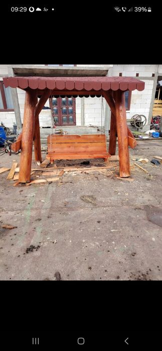 Vând foișor și leagăn