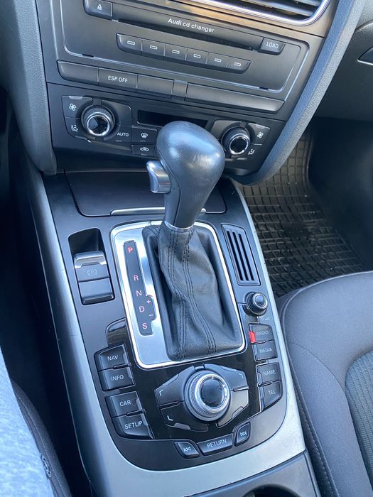 Ауди А4 Б8 2009г