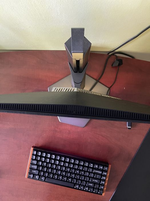Monitor oled Aoc Agon Pro varianta 280hz ultimate